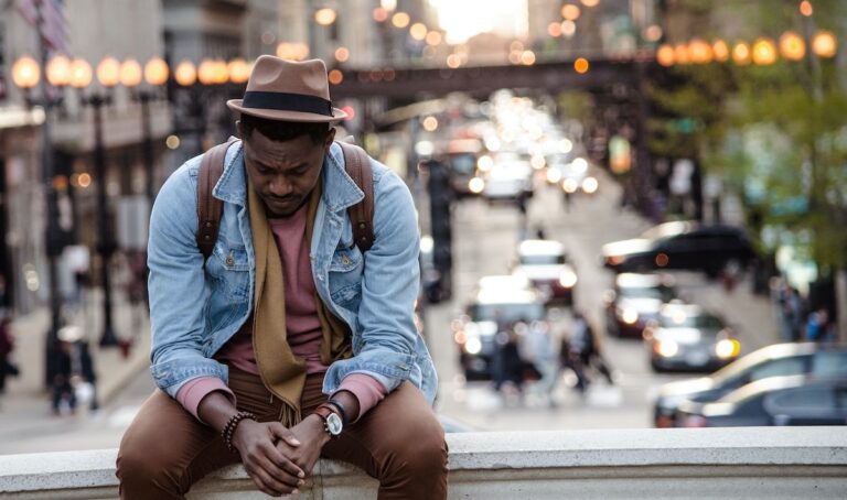 5 maneiras de incentivar a transparência da saúde mental no local de trabalho